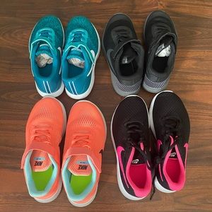 Girls Nike shoes all size 2.5